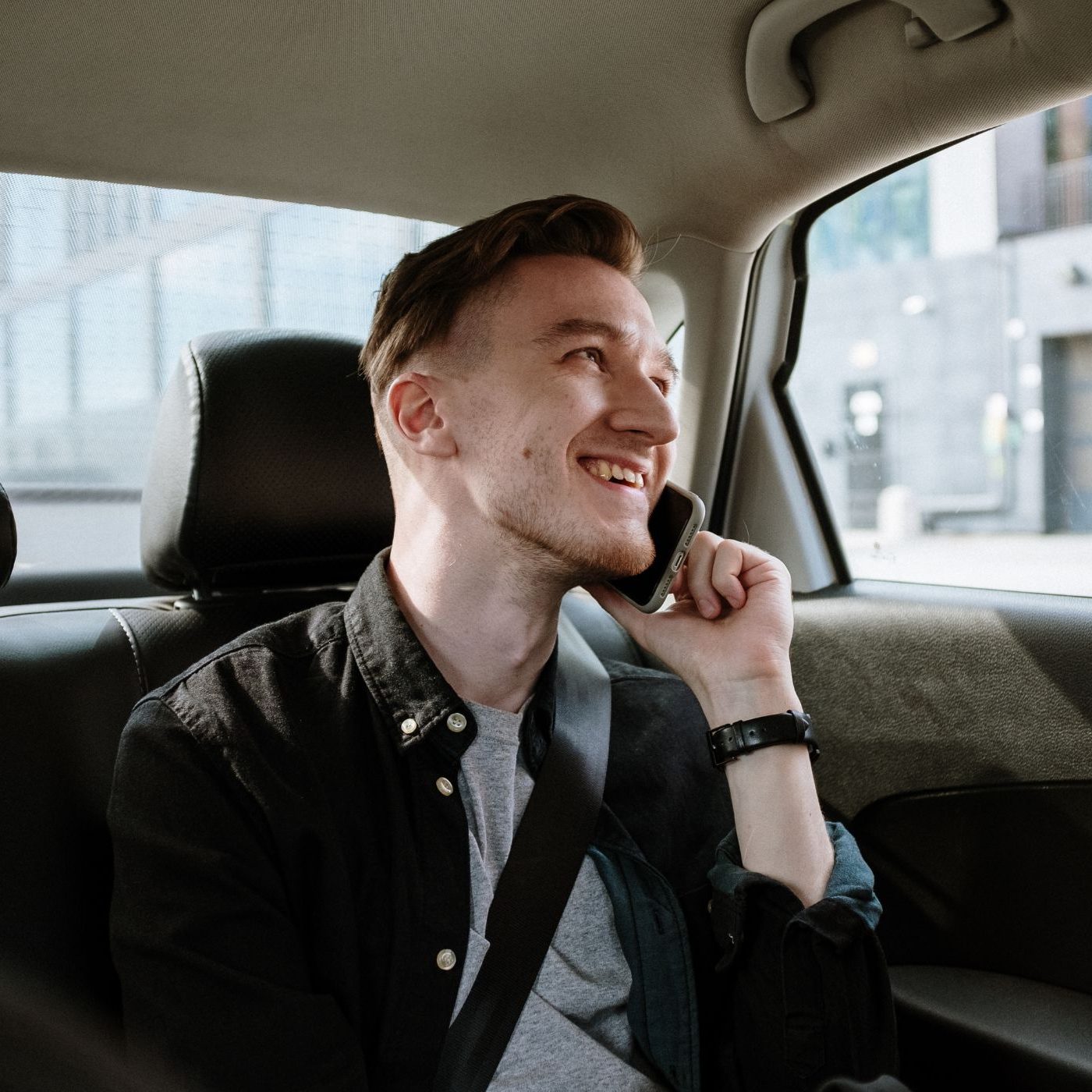 Gb-taxi-passenger-phone